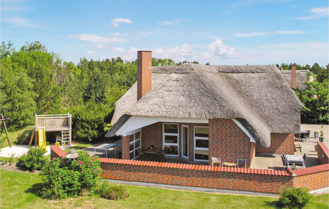 122 M² Ferienhaus ∙ 4 Schlafzimmer ∙ 8 Gäste - Vejers Strand