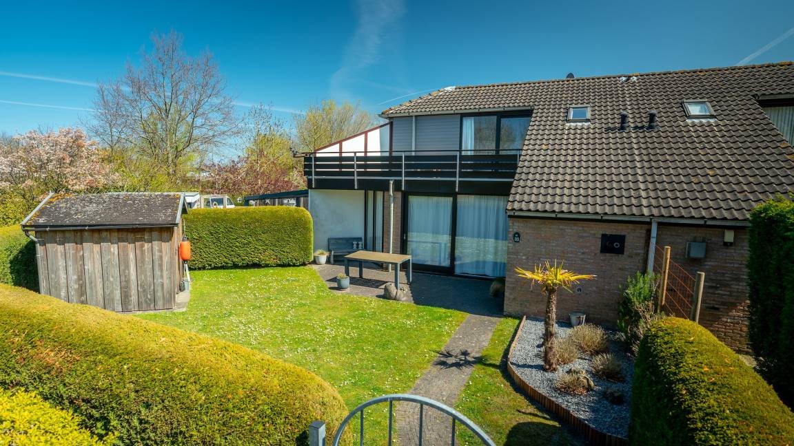 80 M² Bungalow ∙ 2 Bedrooms ∙ 4 Guests - Zeeland