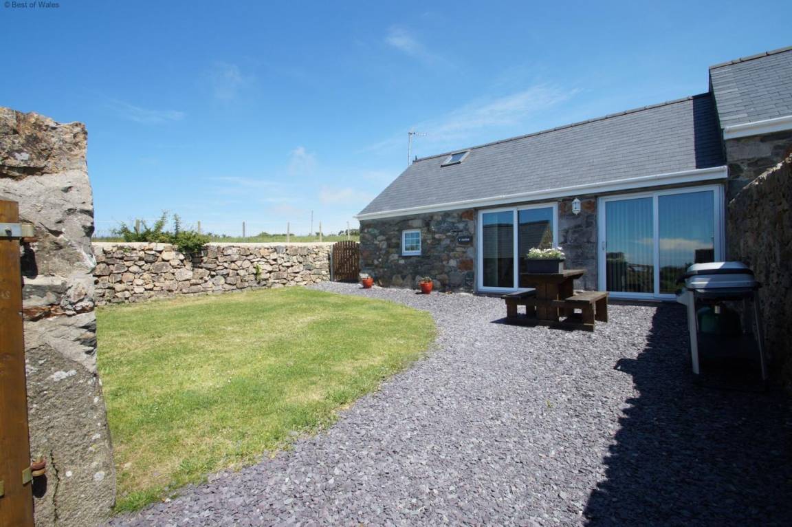 Cottage ∙ 2 Bedrooms ∙ 4 Guests - Wales