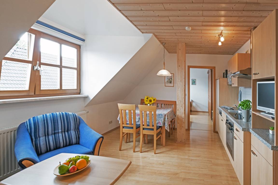 80 M² Ferienwohnung ∙ 2 Schlafzimmer ∙ 4 Gäste - Marktredwitz