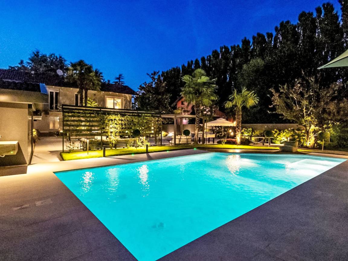 300 M² Maison De Vacances ∙ 6 Chambres ∙ 15 Personnes - Turin