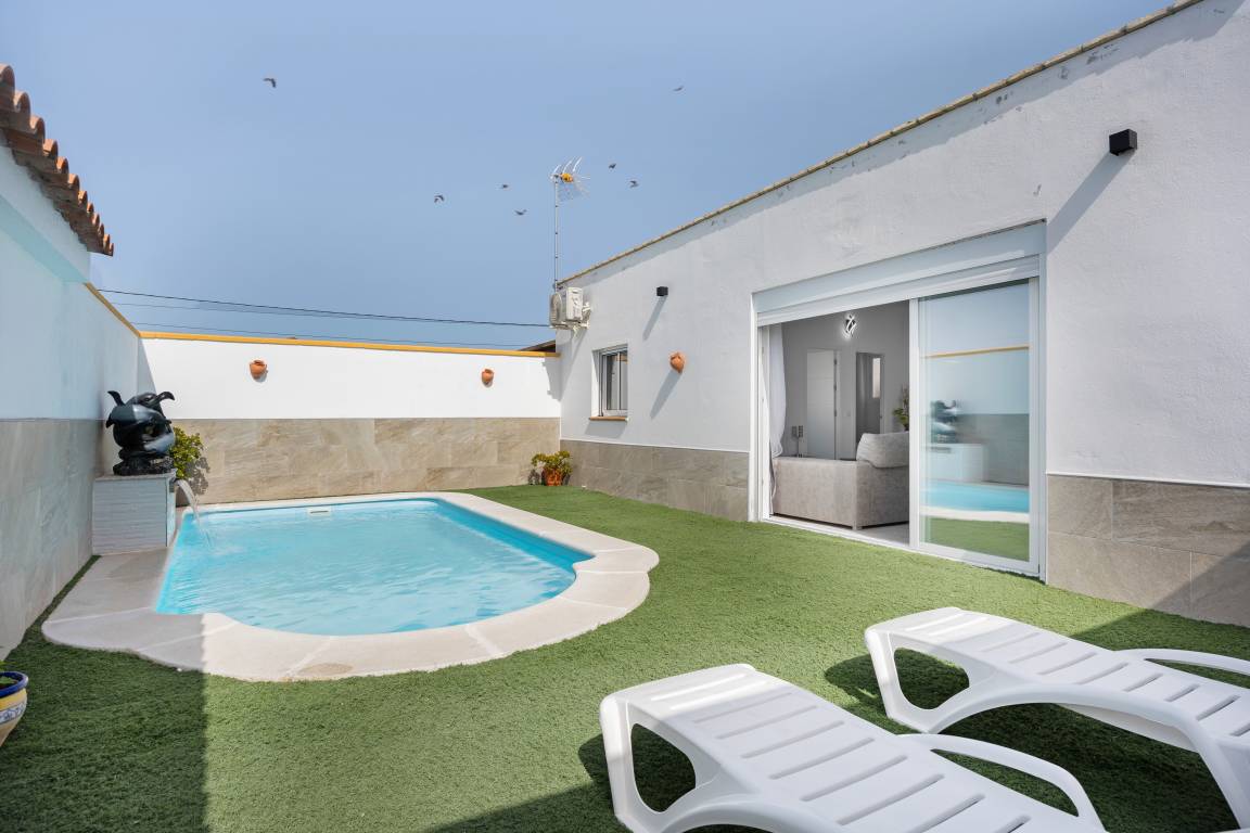 60 M² Casa ∙ 2 Habitaciones ∙ 4 Huéspedes - Urbanización Novo Santi Petri
