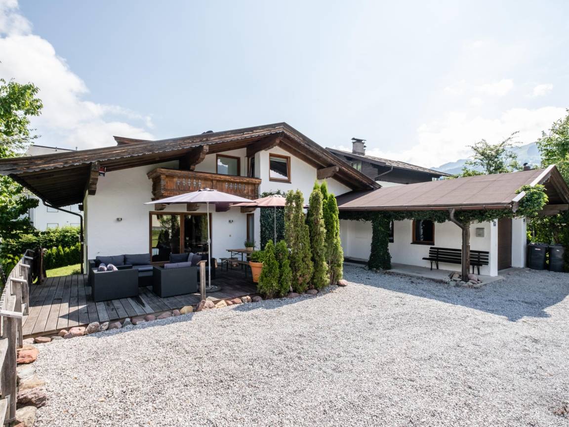 400 m&sup2; Chalet 8 Schlafzimmer 18 G&auml;ste