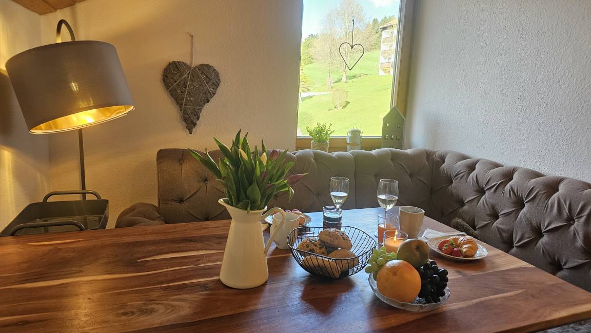 60 M² Ferienwohnung ∙ 1 Schlafzimmer ∙ 6 Gäste - Immenstadt im Allgäu