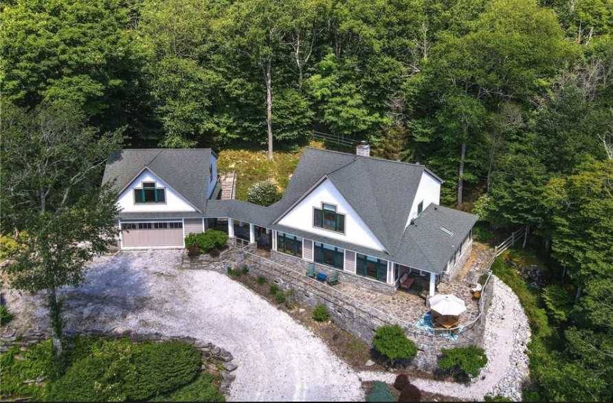 265 M² Lodge ∙ 6 Bedrooms ∙ 15 Guests - North Carolina