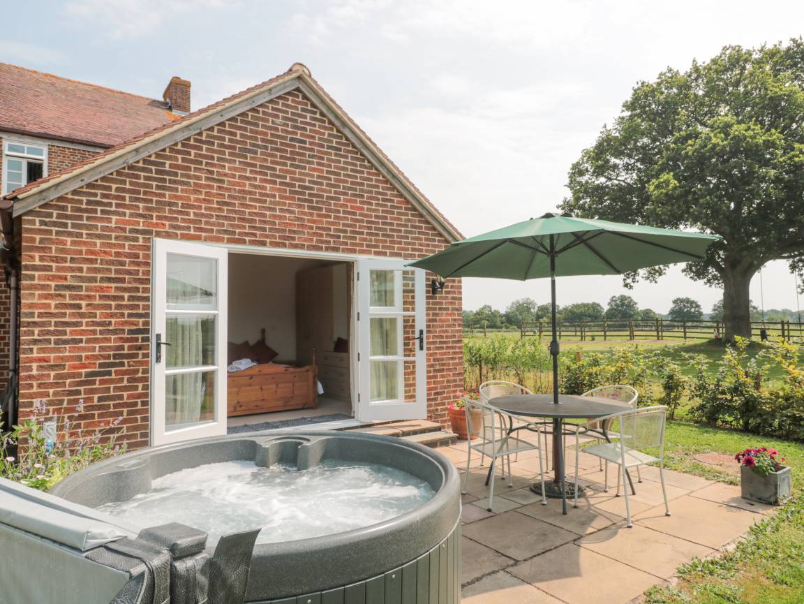 Cottage ∙ 2 Bedrooms ∙ 4 Guests - Forest of Dean