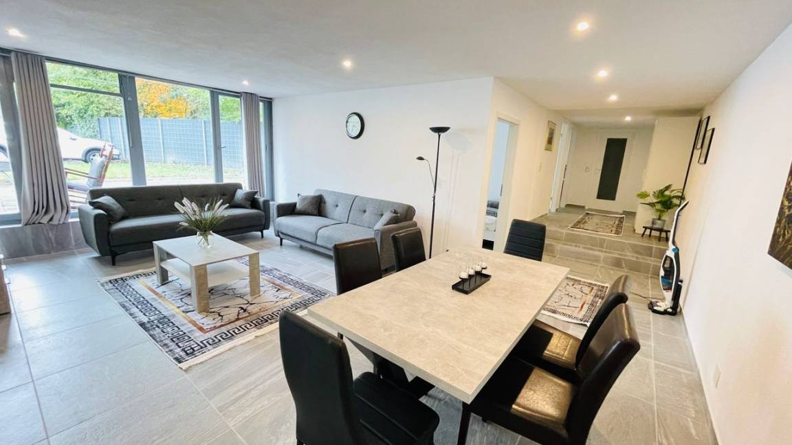 120 M² Huis ∙ 3 Slaapkamers ∙ 4 Gasten - Saarbrücken