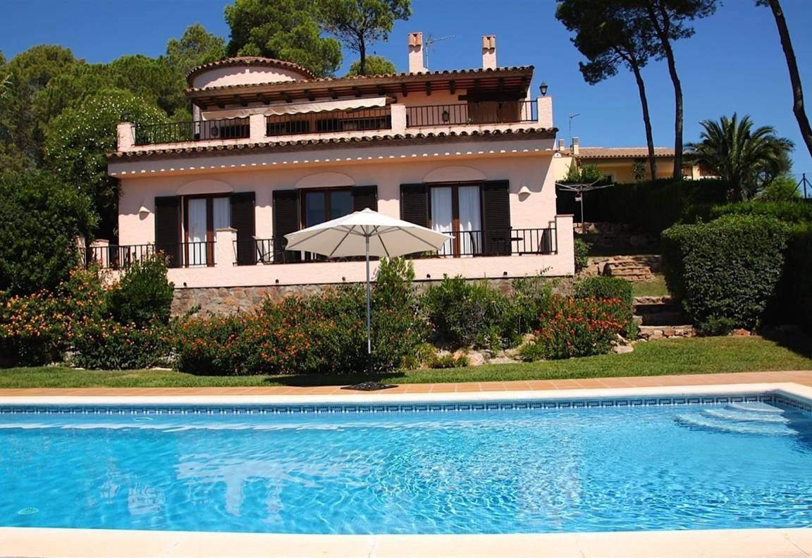 205 M² Villa ∙ 3 Chambres ∙ 6 Personnes - Torroella de Montgrí