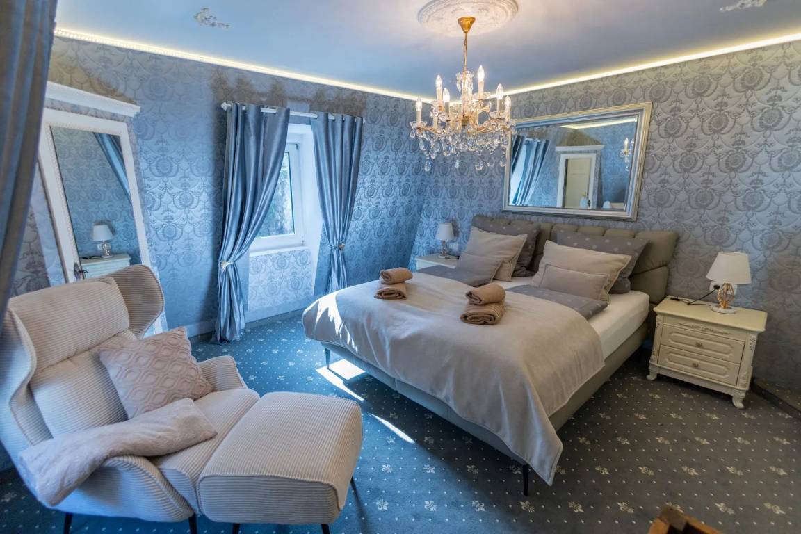 100 M² Apartment ∙ 3 Bedrooms ∙ 5 Guests - Bad Urach