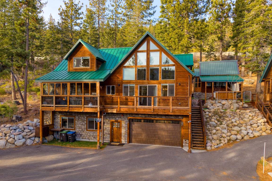 232 M² House ∙ 3 Bedrooms ∙ 8 Guests - Truckee, CA