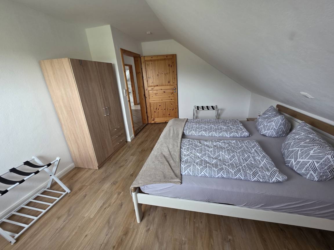 85 m² Ferienwohnung ∙ 2 Schlafzimmer ∙ 5 Gäste – Bild 9