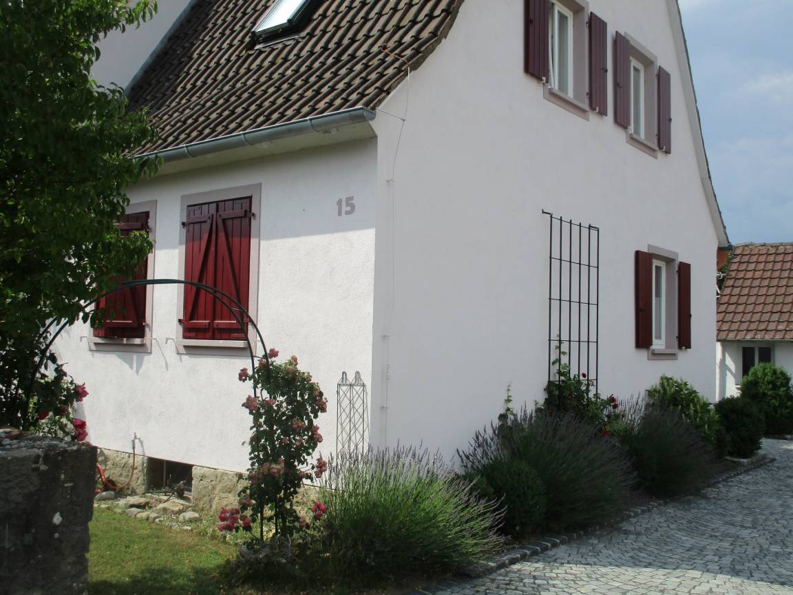 70 M² Ferienwohnung ∙ 2 Schlafzimmer ∙ 4 Gäste - Volkach