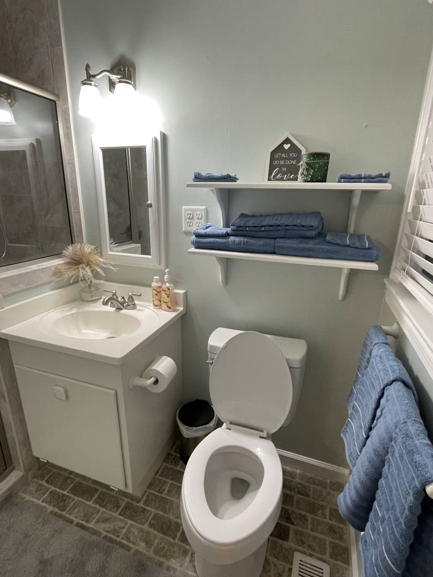 House ∙ 4 Bedrooms ∙ 8 Guests - Valdosta, GA