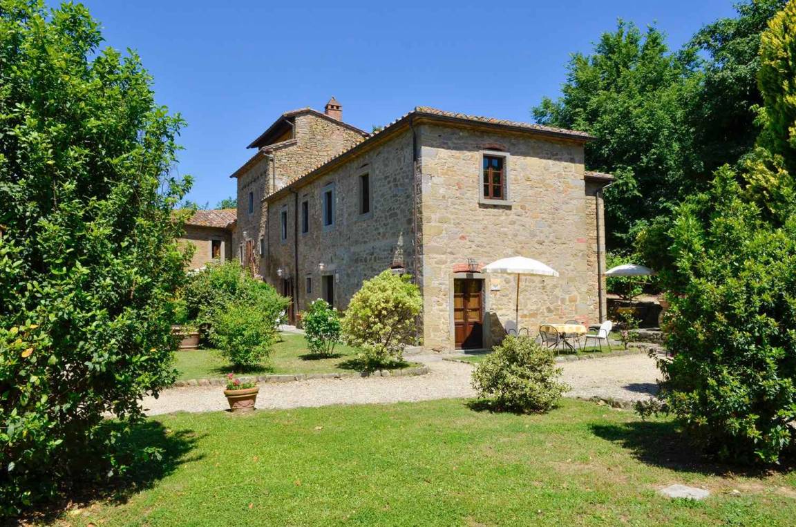 723 M² Villa ∙ 16 Slaapkamers ∙ 34 Gasten - Cortona