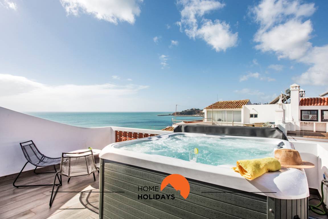 220 M² House ∙ 9 Bedrooms ∙ 20 Guests - Portugal