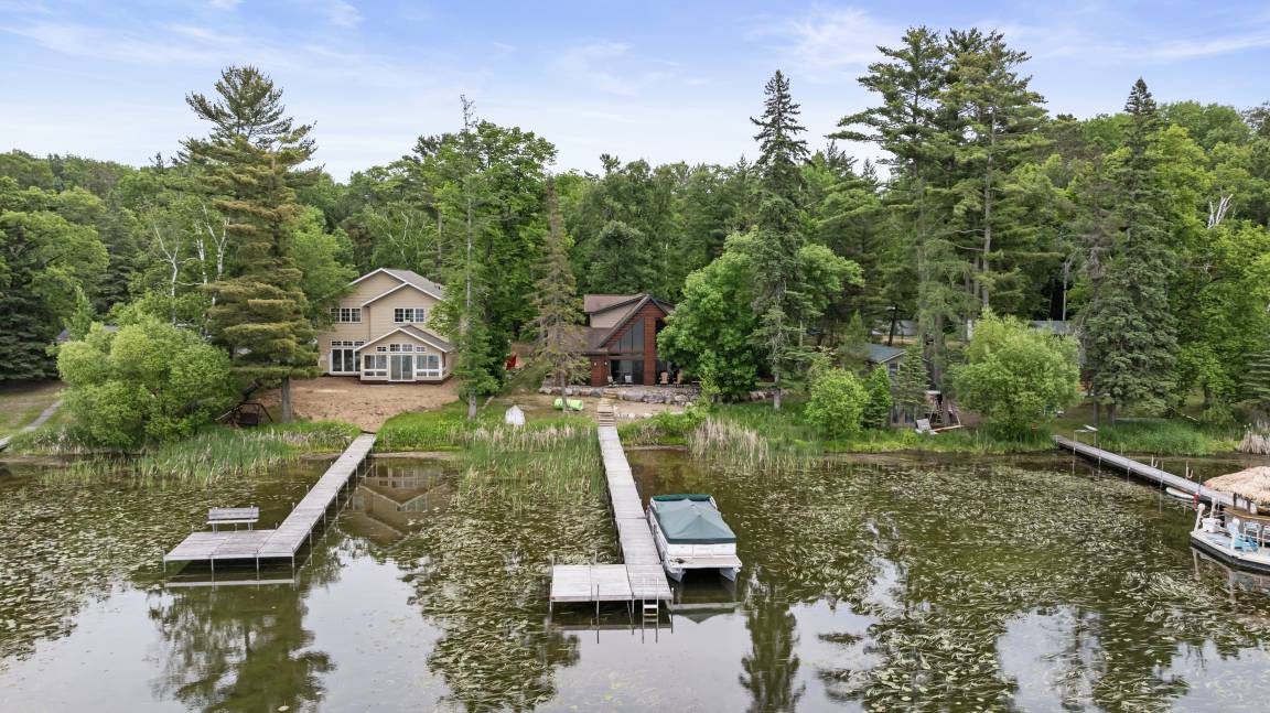 181 M² Cabin ∙ 3 Bedrooms ∙ 8 Guests - Nisswa, MN