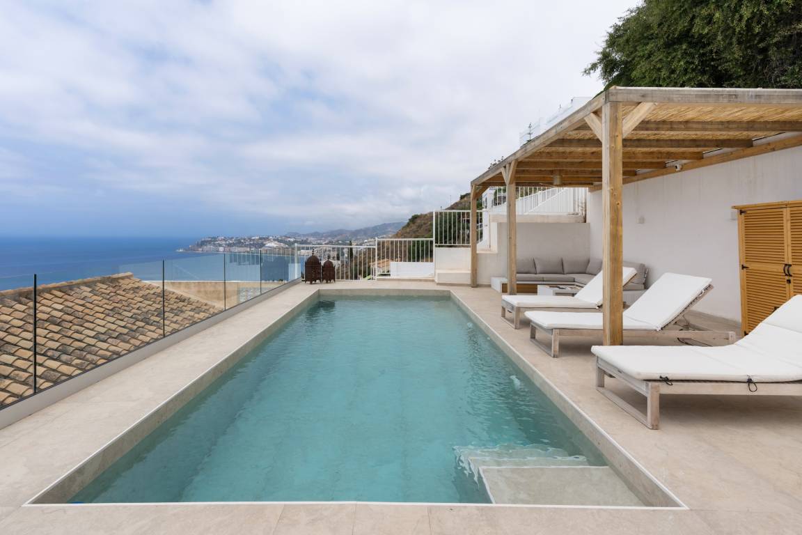 80 M² House ∙ 2 Bedrooms ∙ 4 Guests - Salobreña
