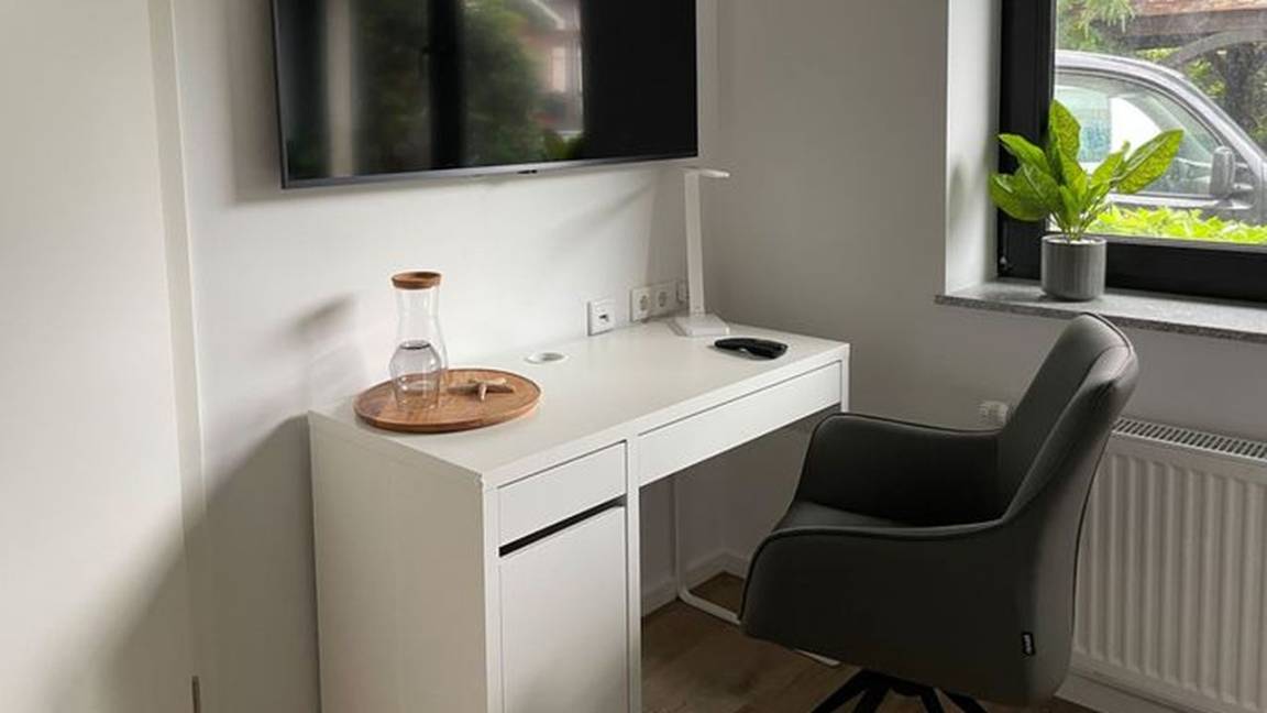 90 M² Ferienwohnung ∙ 2 Schlafzimmer ∙ 4 Gäste - Varel