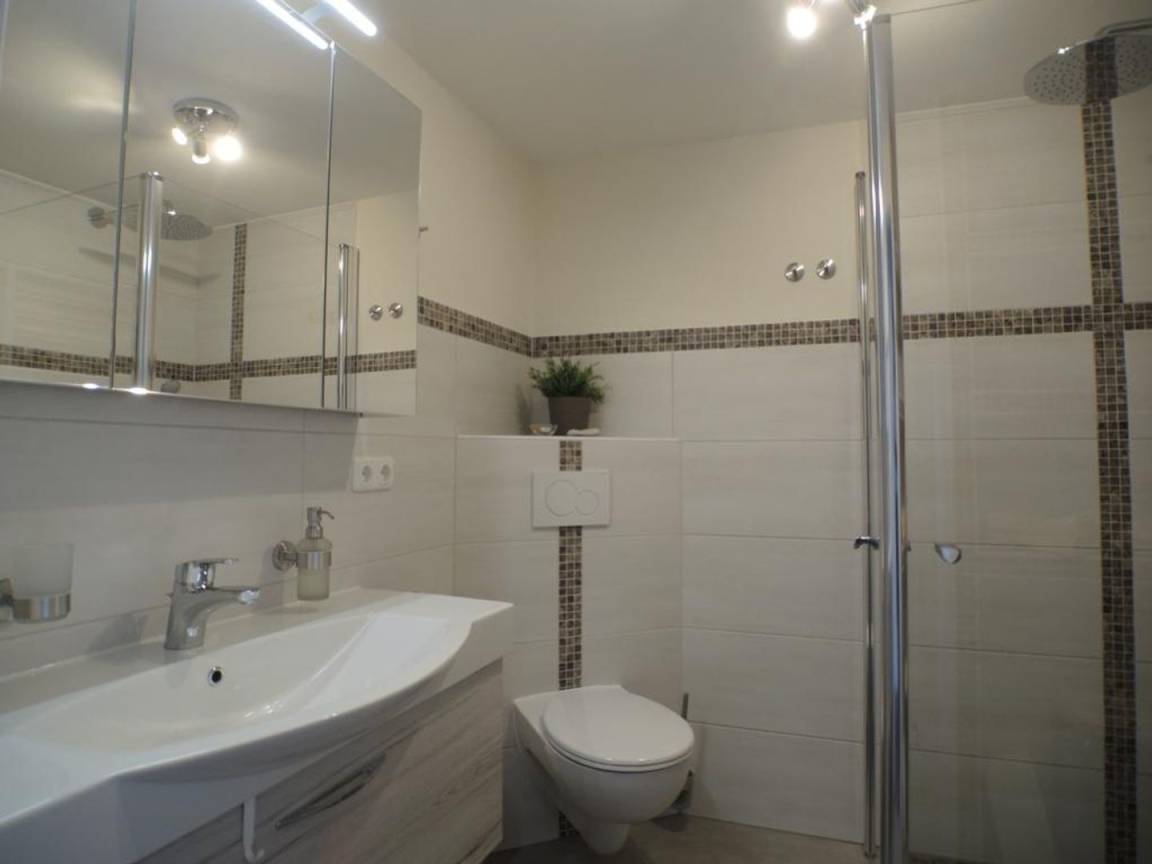 94 m² Ferienwohnung ∙ 1 Schlafzimmer ∙ 3 Gäste – Bild 9