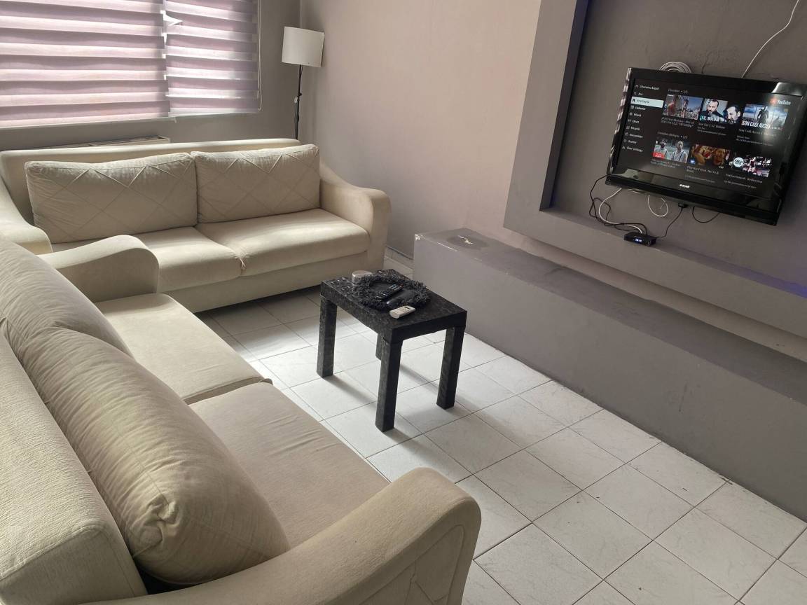 95 M² Huoneisto ∙ 2 Makuuhuonetta ∙ 6 Vierasta - İstanbul