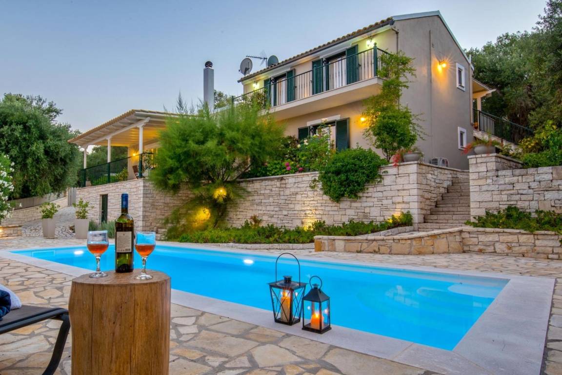 210 M² Appartement ∙ 3 Chambres ∙ 6 Personnes - Paxos