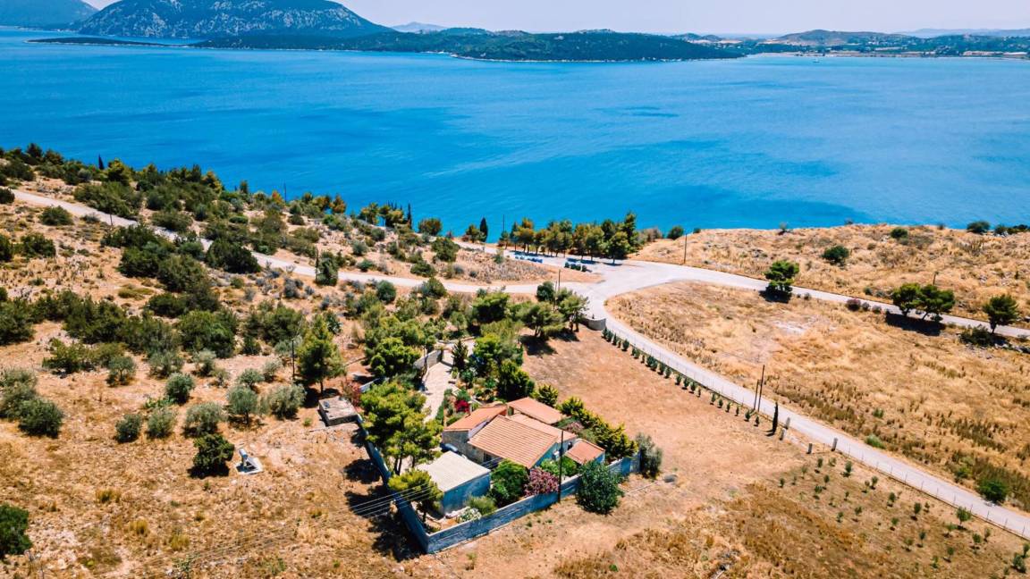 130 M² Apartment ∙ 4 Bedrooms ∙ 6 Guests - Greece