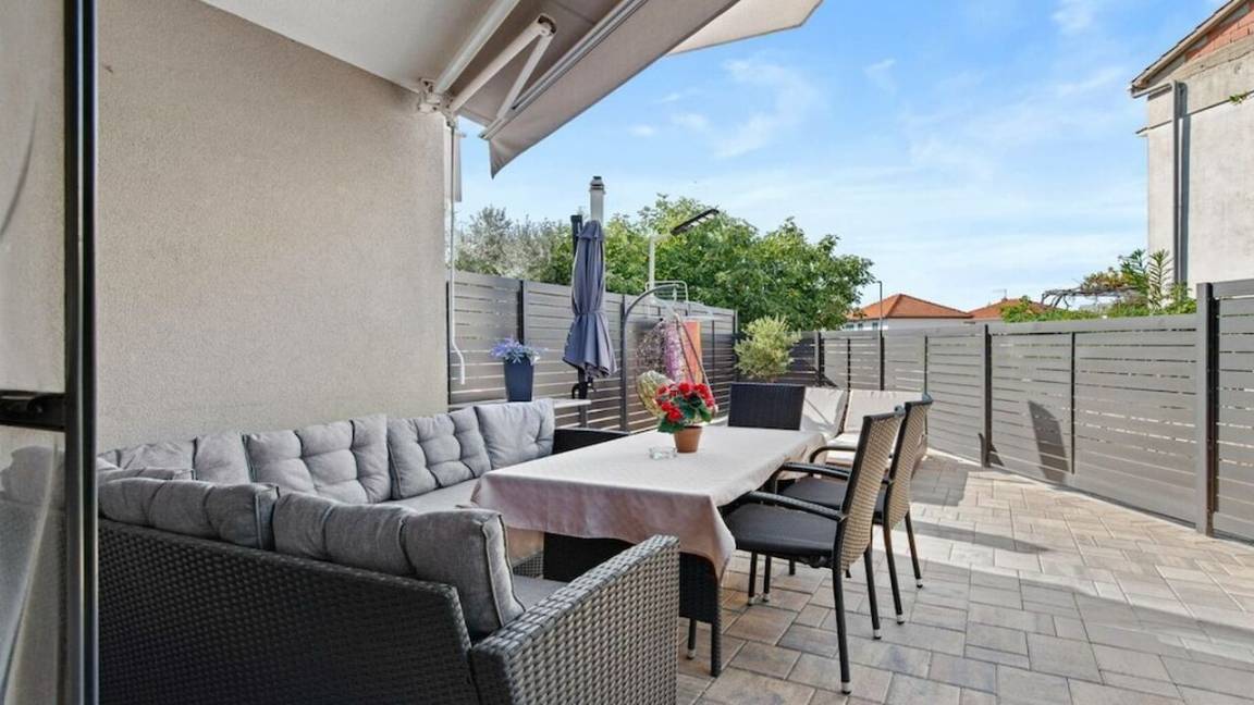 56 M² Ferienhaus ∙ 2 Schlafzimmer ∙ 6 Gäste - Primošten