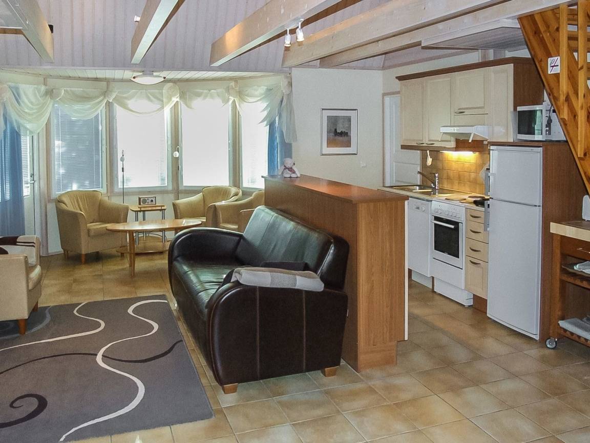 75 M² House ∙ 2 Bedrooms ∙ 8 Guests 4