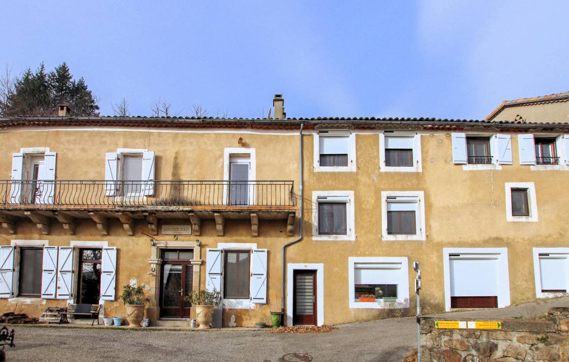 80 M² Maisonnette ∙ 2 Slaapkamers ∙ 4 Gasten - Ardèche