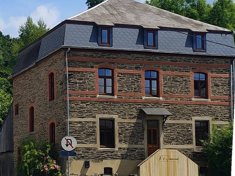 Maison De Vacances ∙ 5 Chambres ∙ 14 Personnes - Bertrix