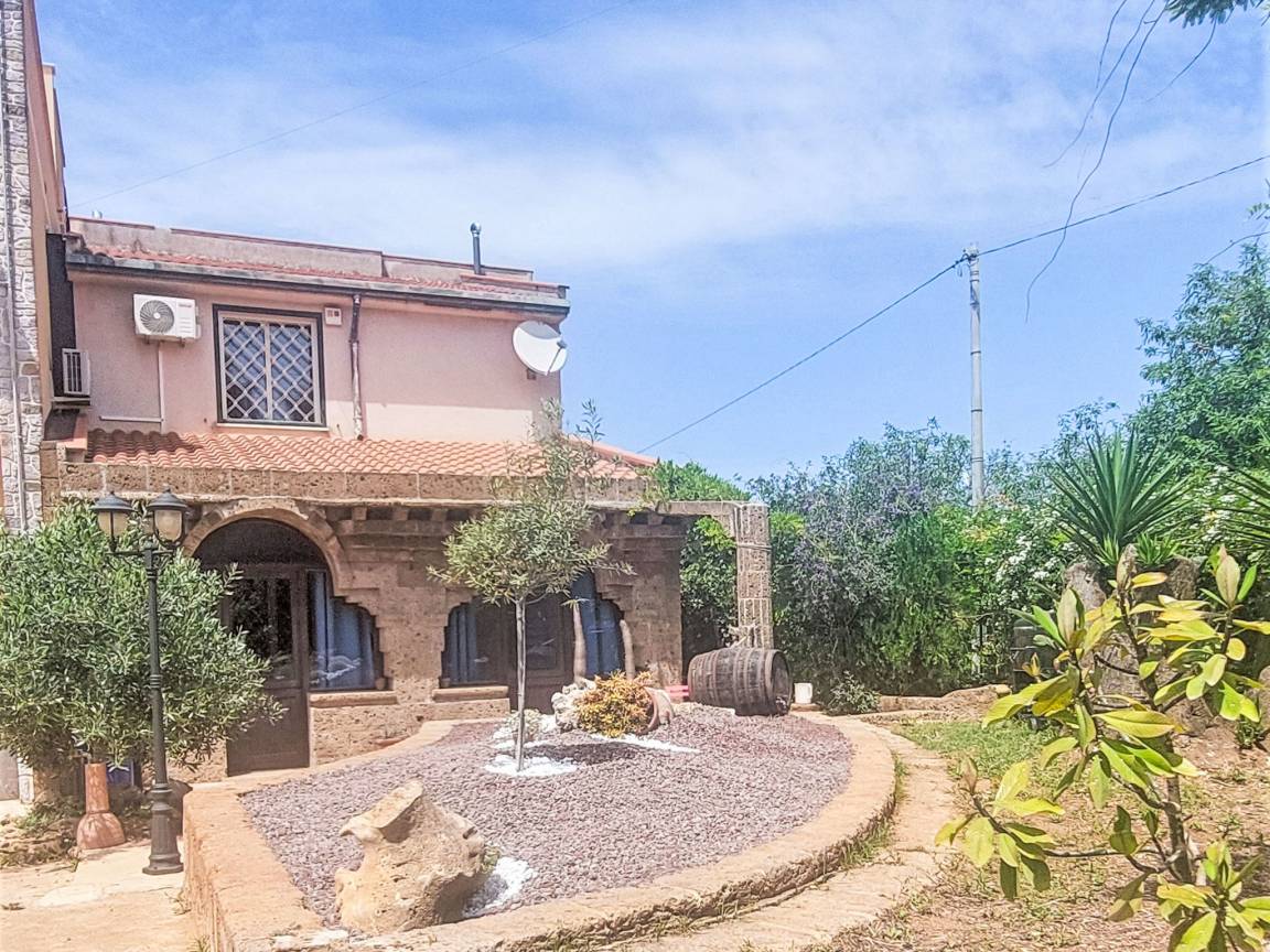 200 M² House ∙ 4 Bedrooms ∙ 10 Guests - Sicilya