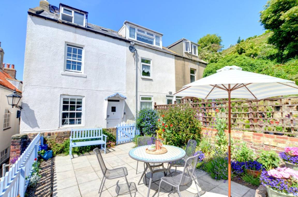 Cottage ∙ 2 Bedrooms ∙ 4 Guests - Whitby