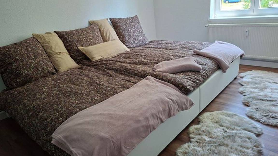 46 M² Ferienwohnung ∙ 1 Schlafzimmer ∙ 2 Gäste - Plauen