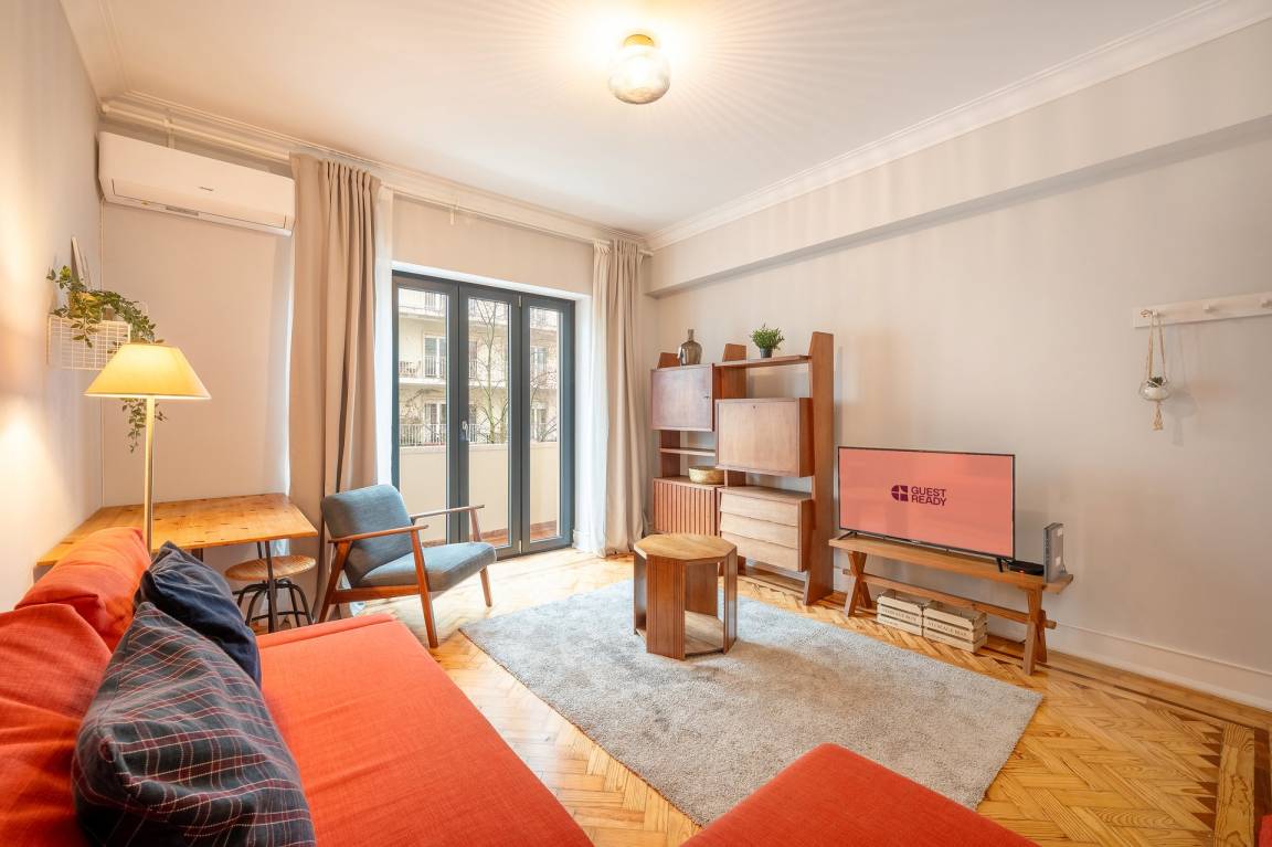 65 M² Apartamento ∙ 2 Quartos ∙ 6 Hóspedes - Loures