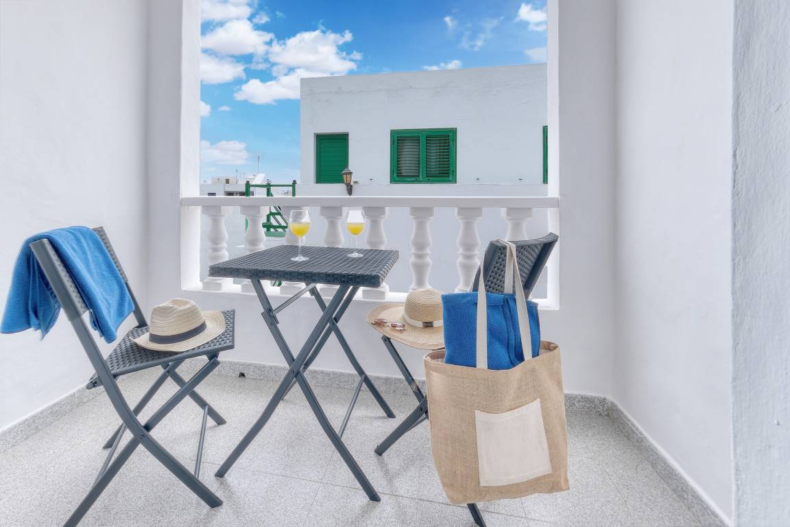 60 M² Huoneisto ∙ 2 Makuuhuonetta ∙ 4 Vierasta - La Graciosa
