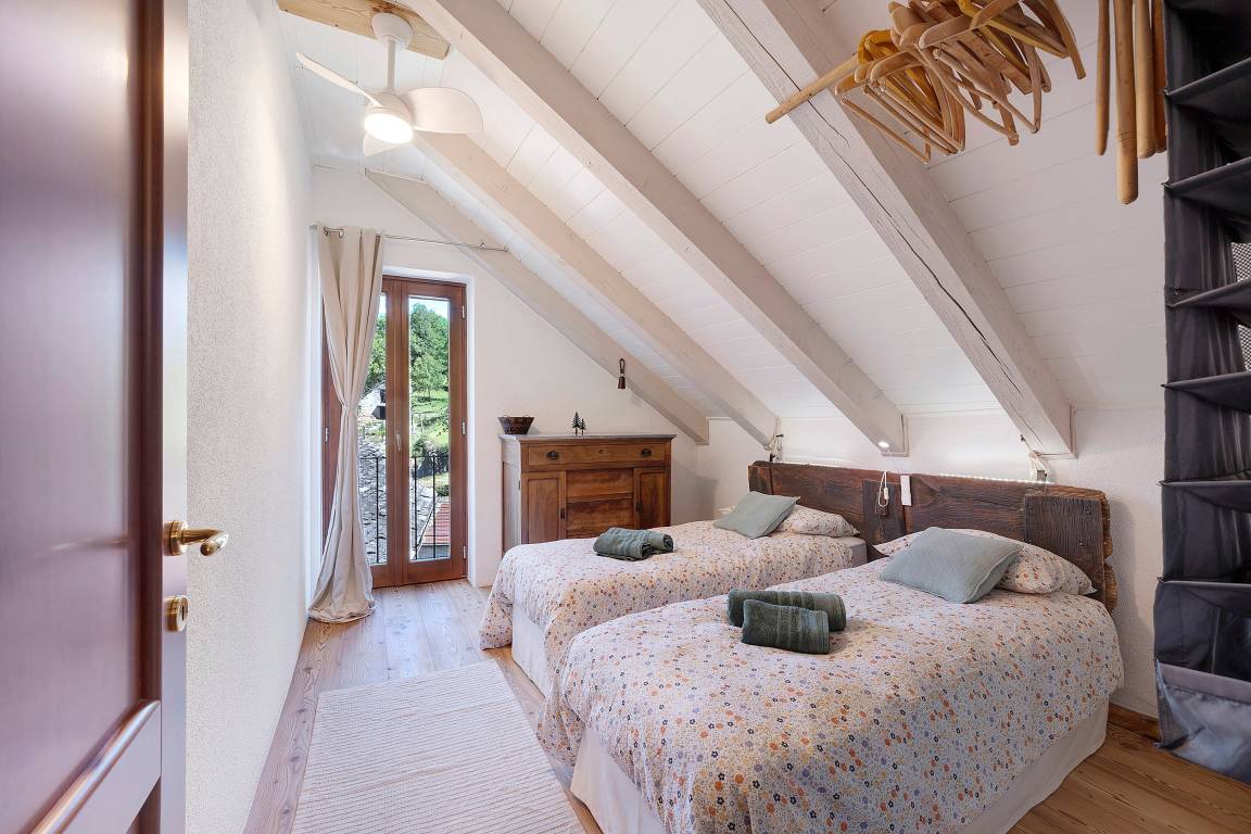 137 M² Ferienhaus ∙ 2 Schlafzimmer ∙ 5 Gäste - Domodossola