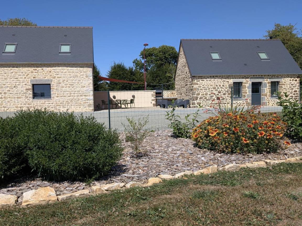 90 M² Cottage ∙ 3 Bedrooms ∙ 6 Guests - Normandy