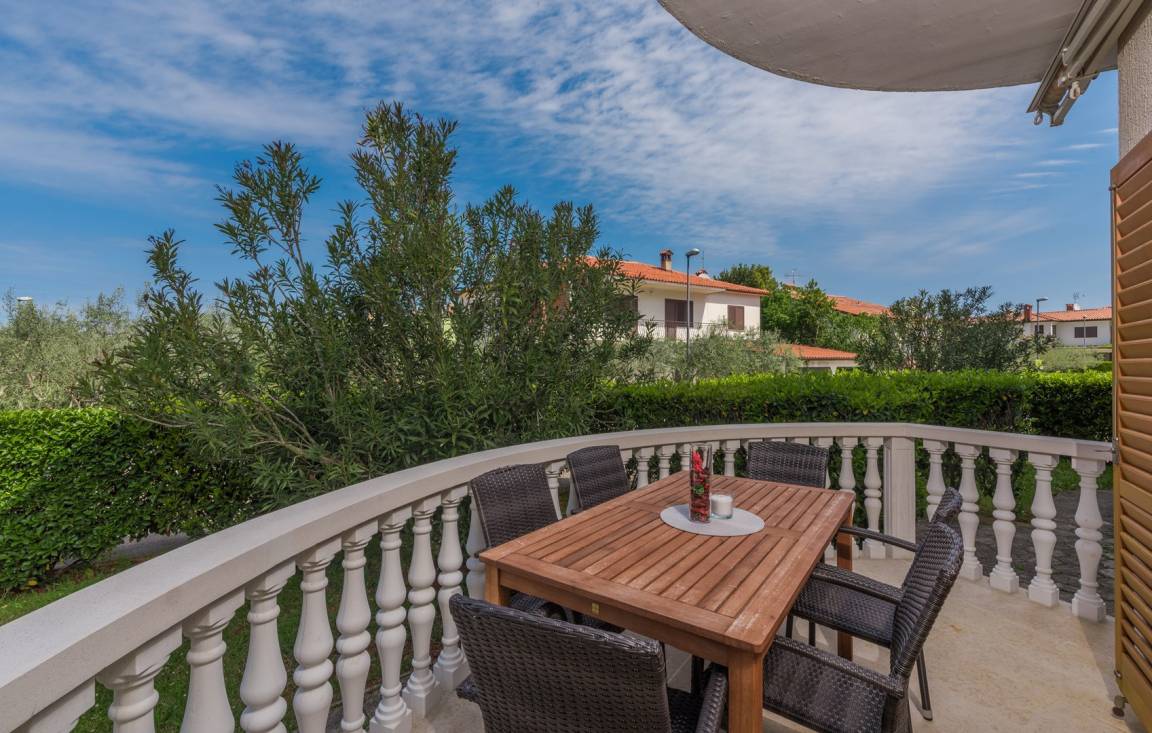 75 M² Ferienwohnung ∙ 2 Schlafzimmer ∙ 4 Gäste - Umag