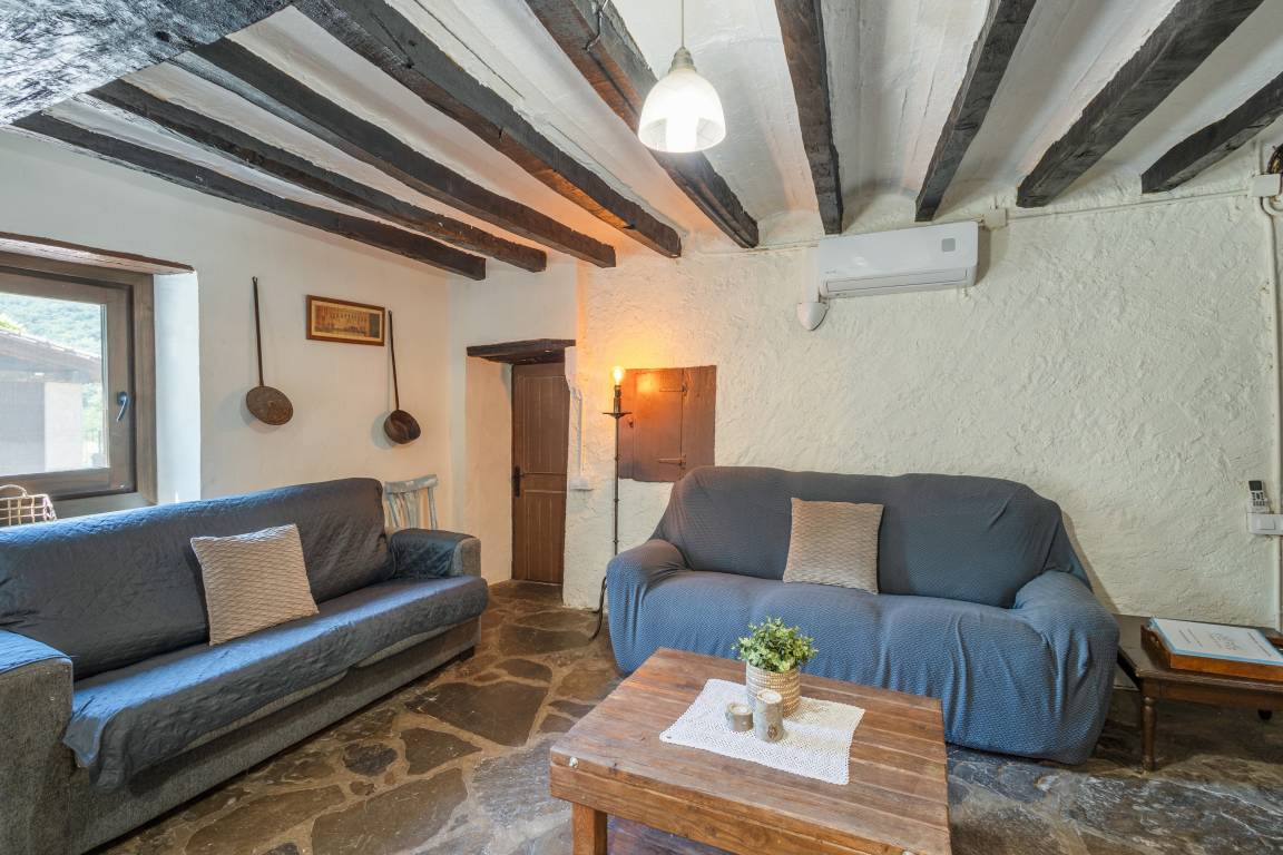100 M² Casa ∙ 3 Habitaciones ∙ 6 Huéspedes - Olot