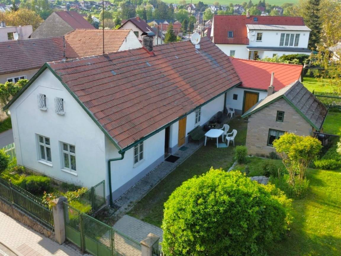 90 M² House ∙ 2 Bedrooms ∙ 5 Guests - Beroun