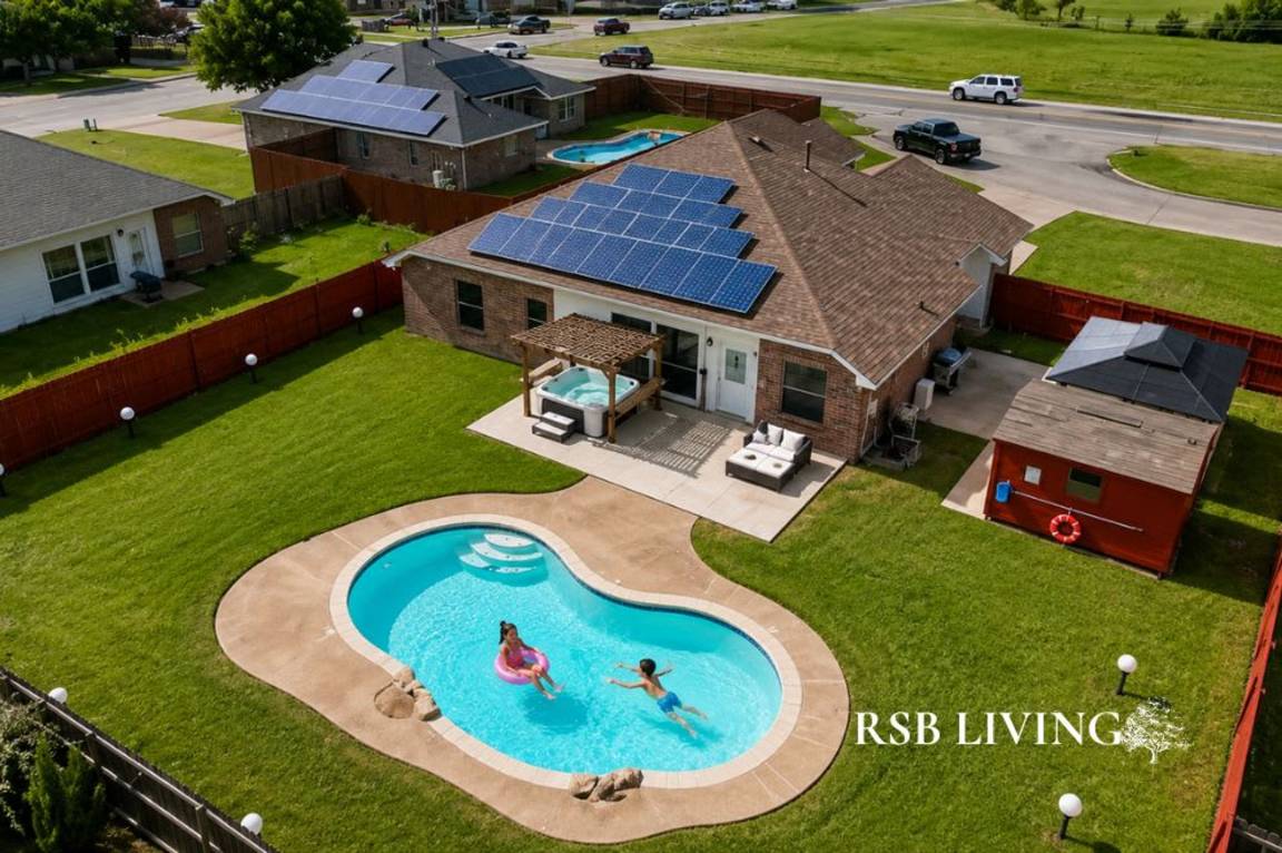 Ferienwohnung ∙ 5 Schlafzimmer ∙ 16 Gäste - DeSoto, TX