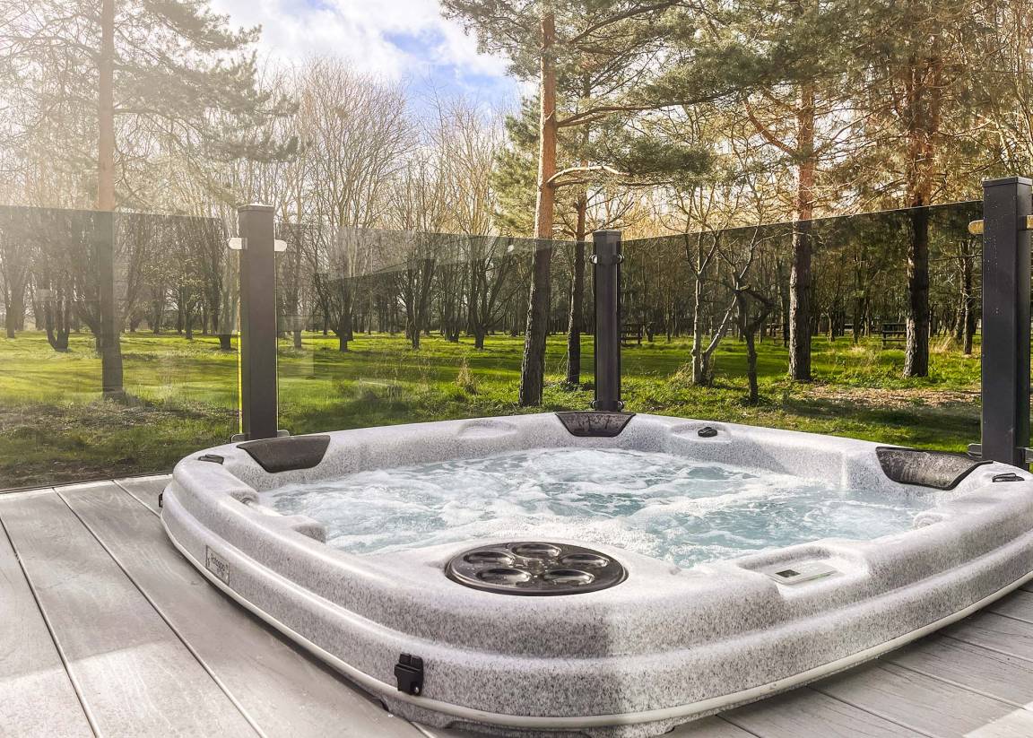 Chalet ∙ 2 Bedrooms ∙ 4 Guests - Gloucestershire