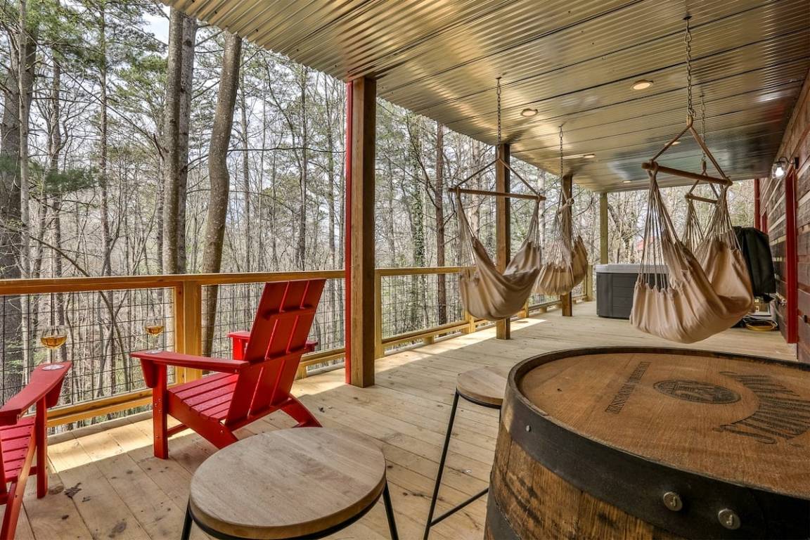Cabaña ∙ 4 Habitaciones ∙ 8 Huéspedes - Ellijay, GA