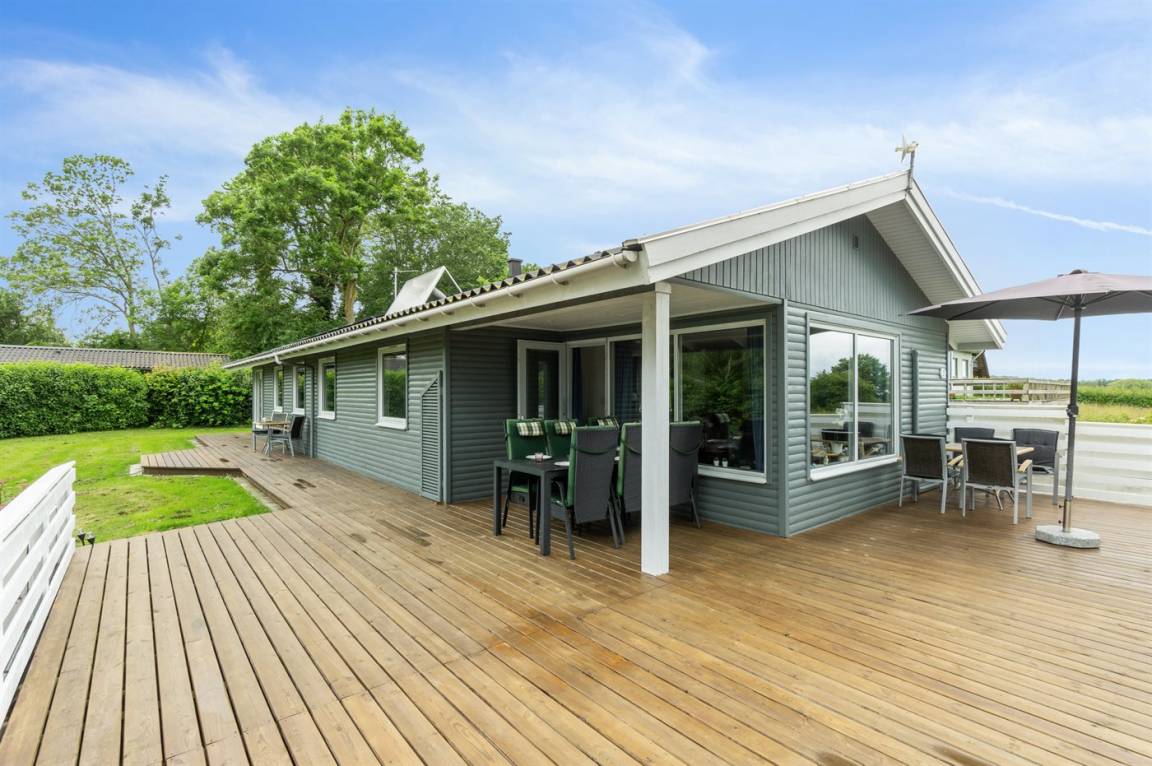102 m&sup2; Ferienhaus 4 Schlafzimmer 8 G&auml;ste