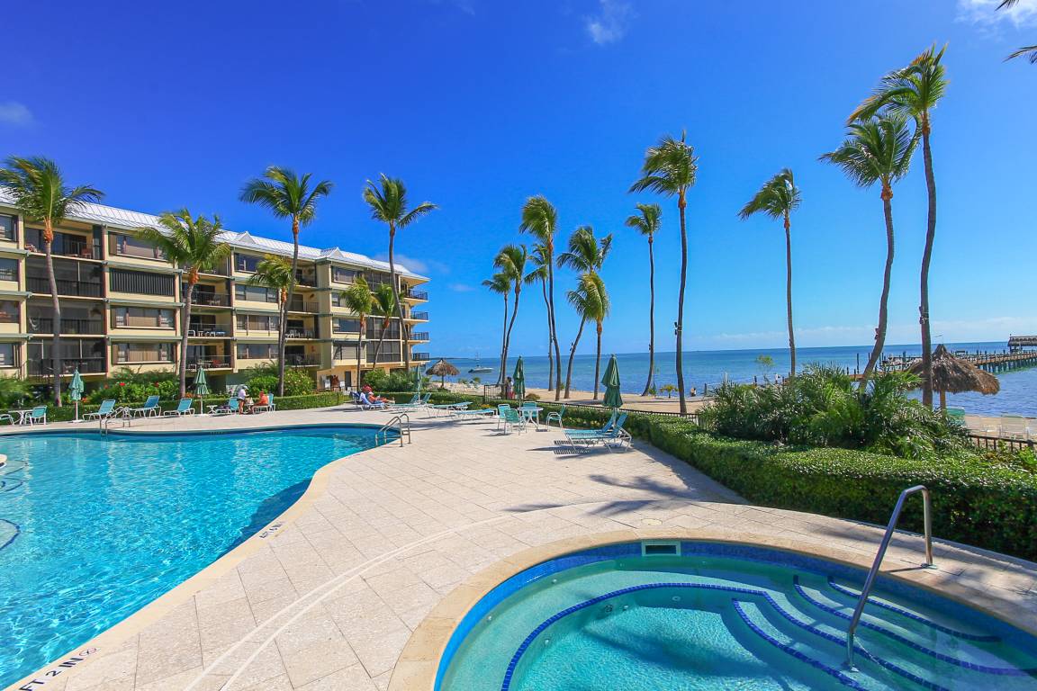 Condo ∙ 2 Bedrooms ∙ 4 Guests - Islamorada, FL