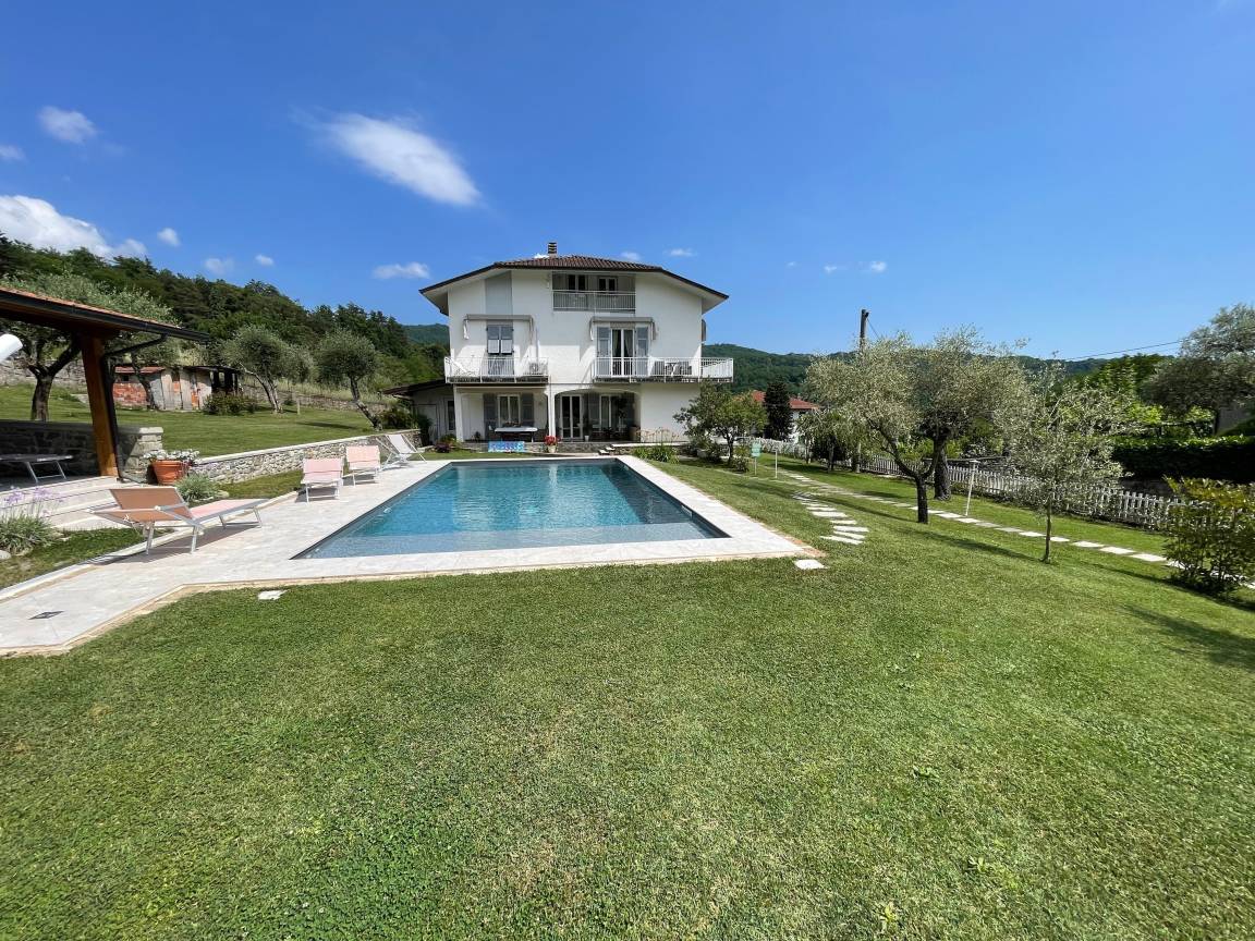 160 M² Appartement ∙ 4 Chambres ∙ 8 Personnes - Pontremoli
