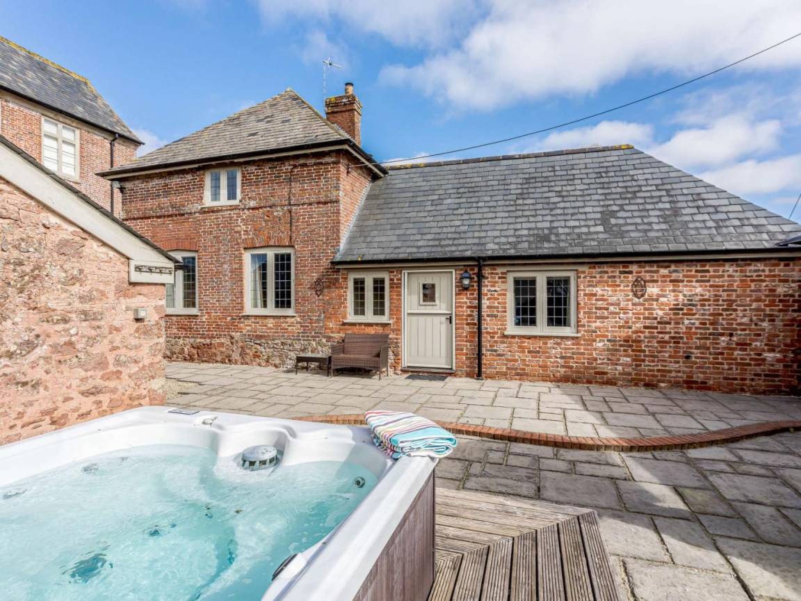 Cottage ∙ 2 Bedrooms ∙ 4 Guests - Somerset
