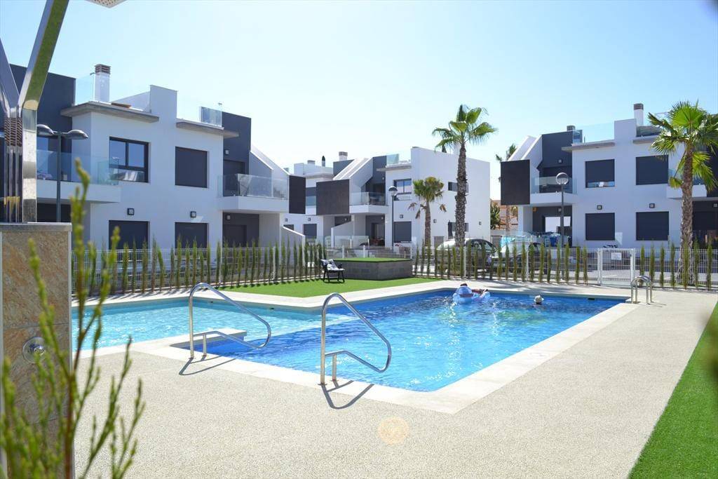 65 M² Apartamento ∙ 2 Habitaciones ∙ 4 Huéspedes - Pilar de la Horadada