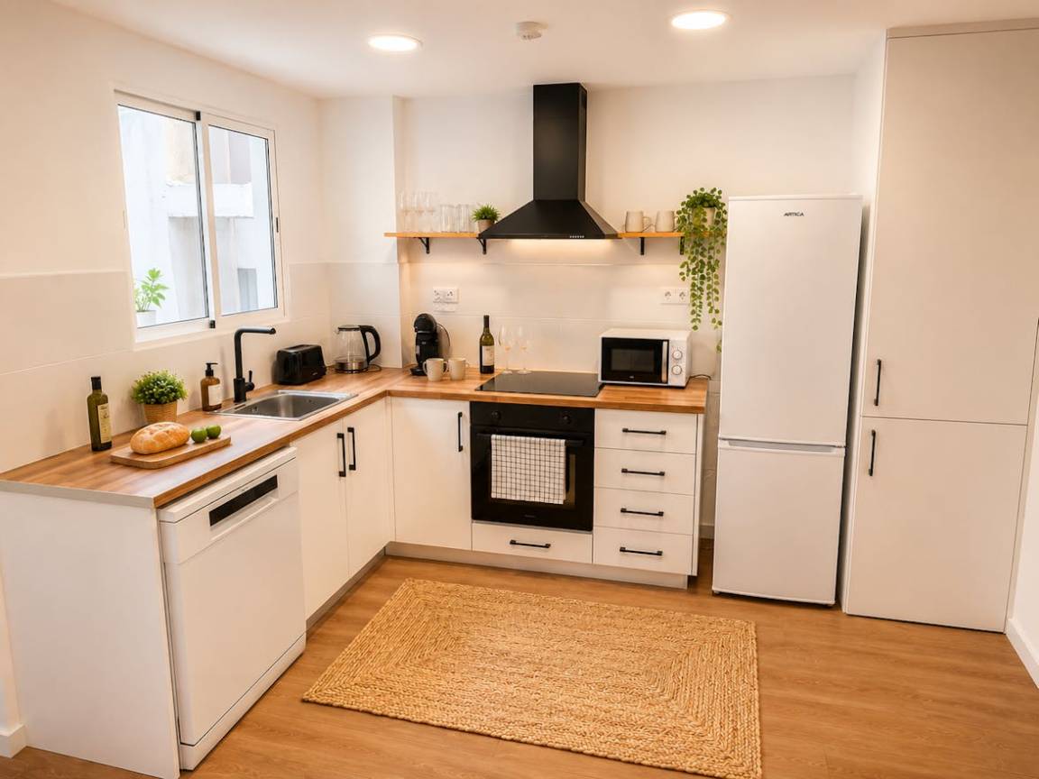 75 M² Apartamento ∙ 3 Habitaciones ∙ 6 Huéspedes - Gerona