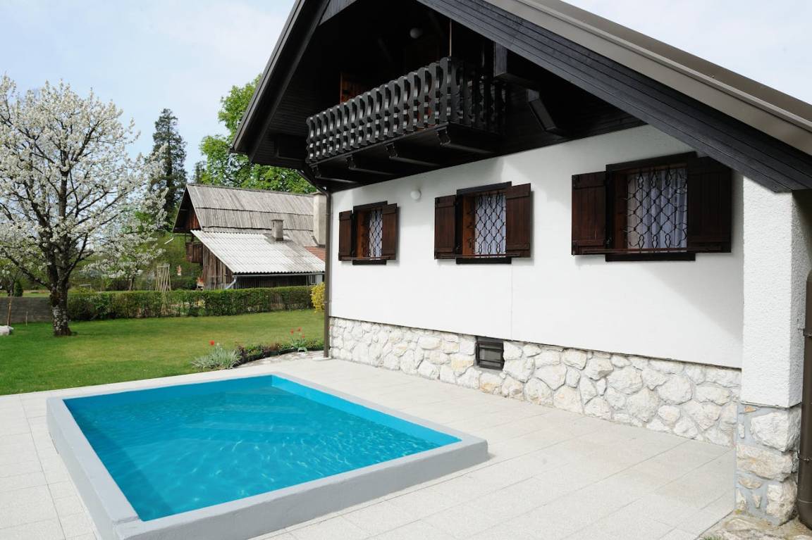 100 M² Ferienhaus ∙ 2 Schlafzimmer ∙ 5 Gäste - Kranj